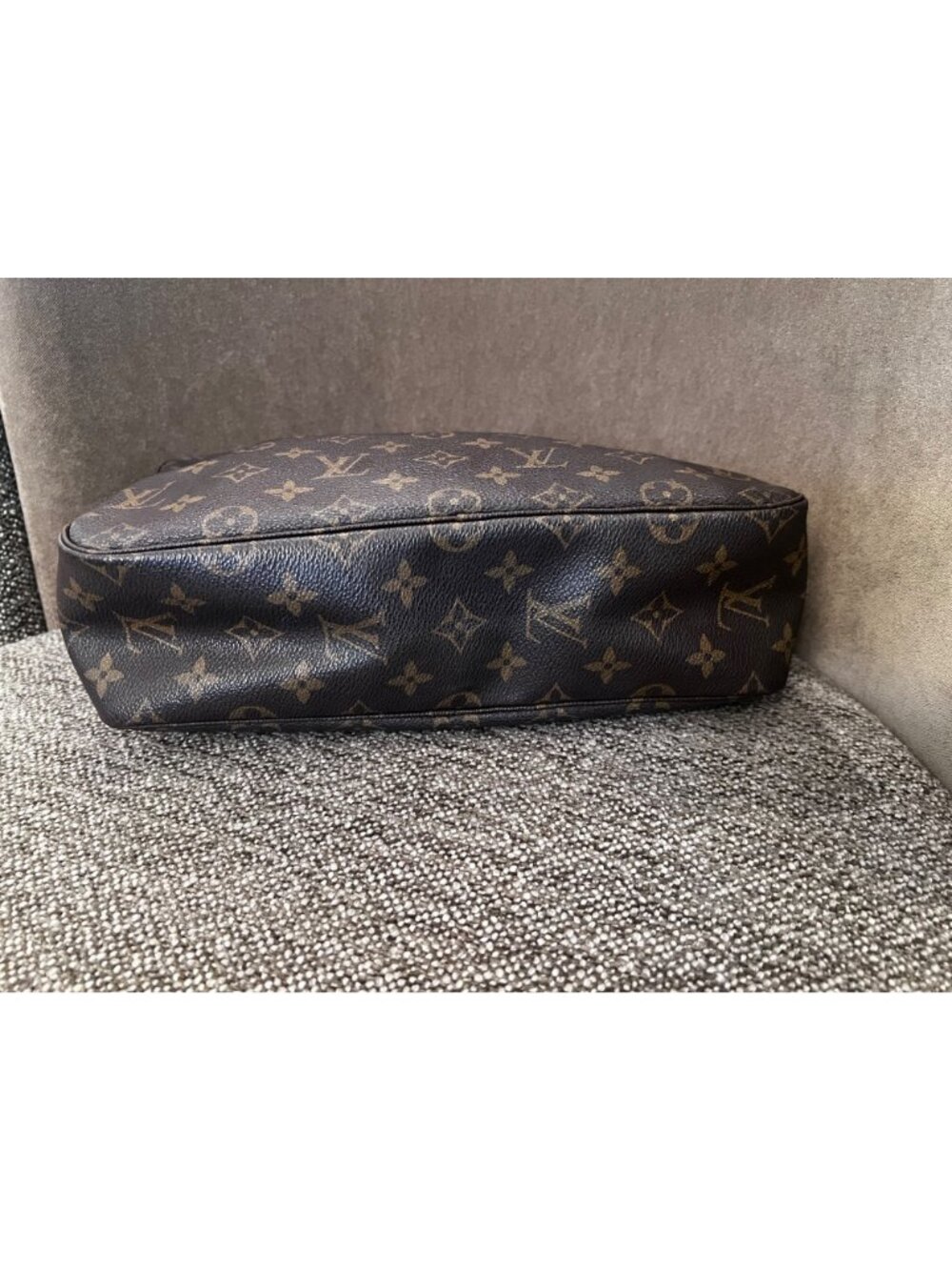 Louis Vuitton Monogram Toiletry Pouch - Picture 8 of 8